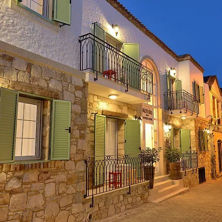 Brothers فندق 3*