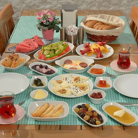 Brothers 酒店 Çeşme
