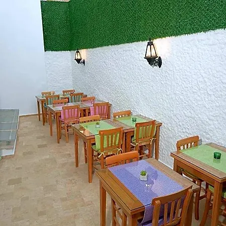 Hotel Brothers Çeşme