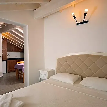 Brothers Hotel Çeşme