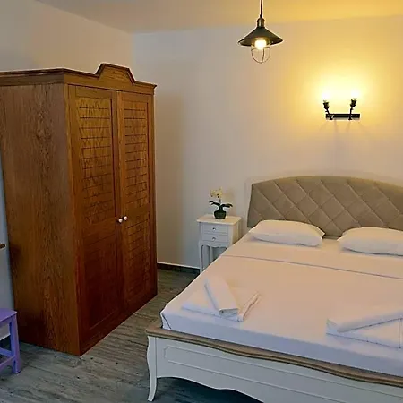 Hotel Brothers Çeşme
