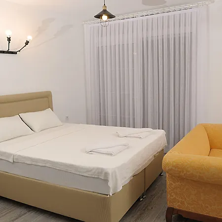 Brothers 3* Çeşme