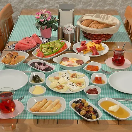 Brothers Boutique Hotel 3*